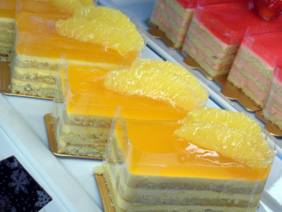 Free Image of Lemon Fruity Cakes 
