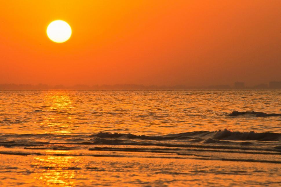 Free Image of Fiery Sunrise 