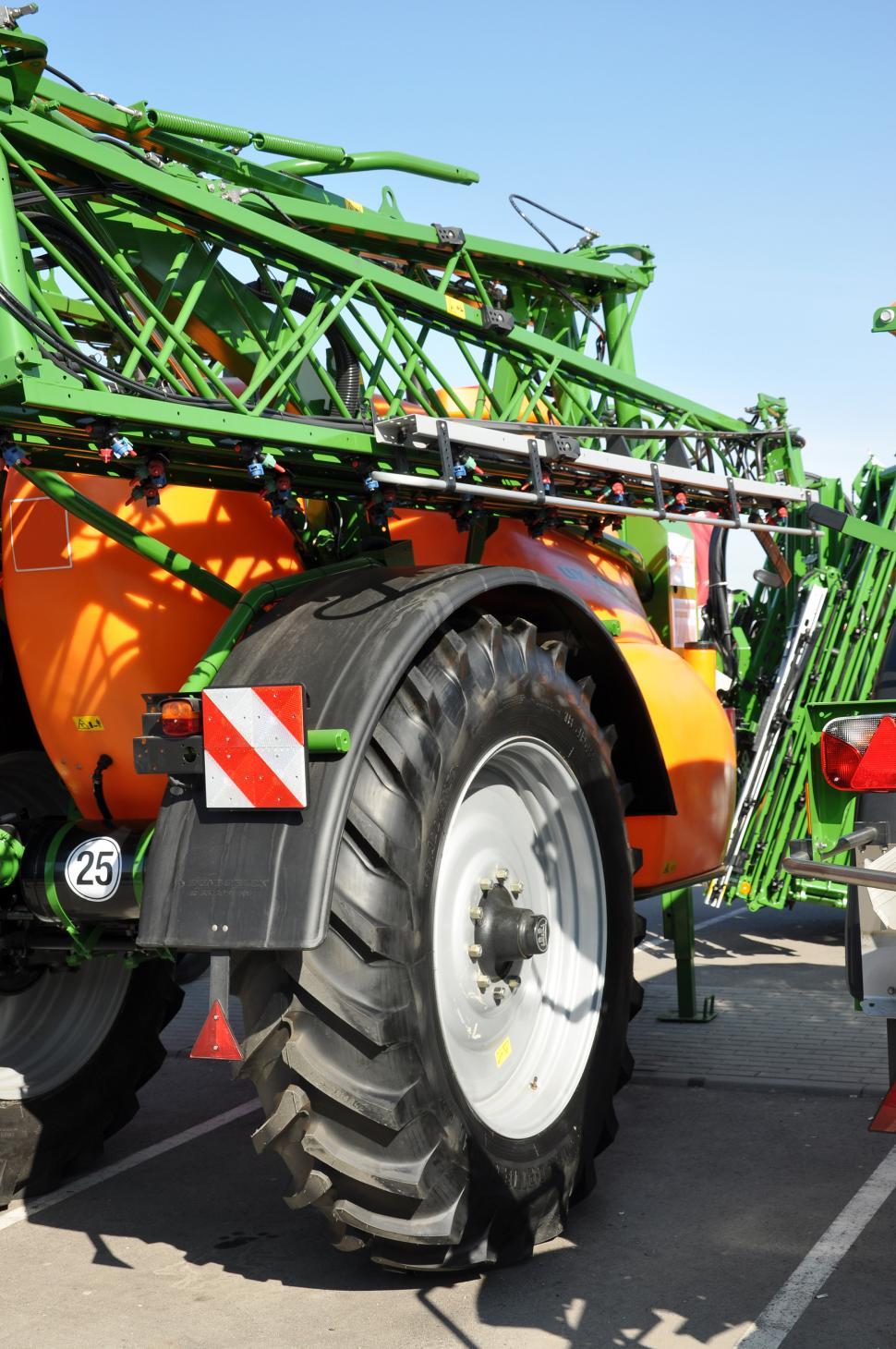 Free Image of Wheel of field sprayer 