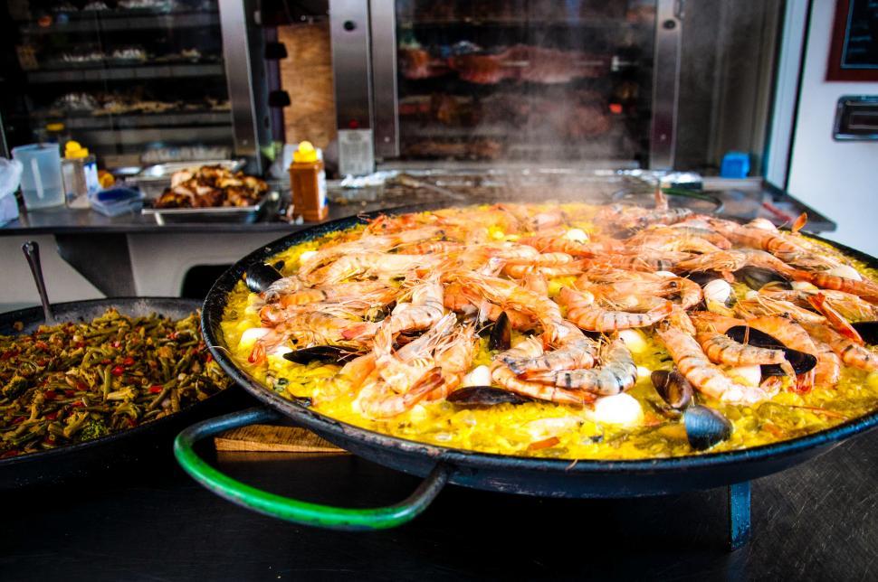 Free Image of paella shrimps dish 