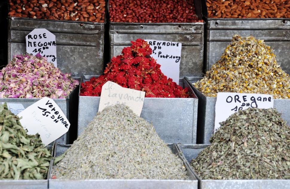 Free Image of Herbs and spices 