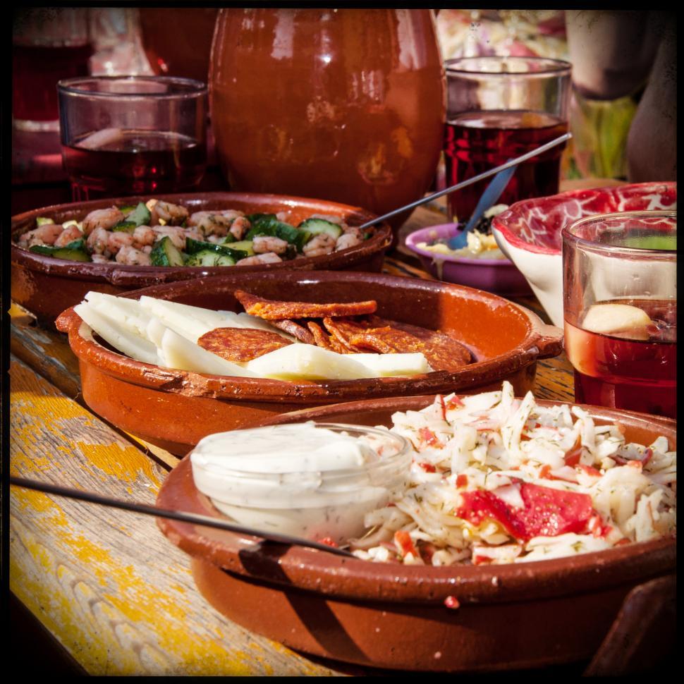Free Image of Spanish tapas food 