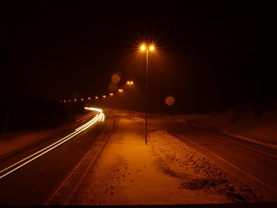 Free Image of Dark road 