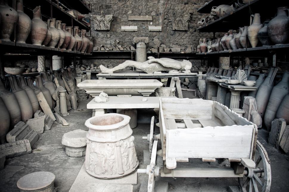 Free Image of Pompeii ruins 