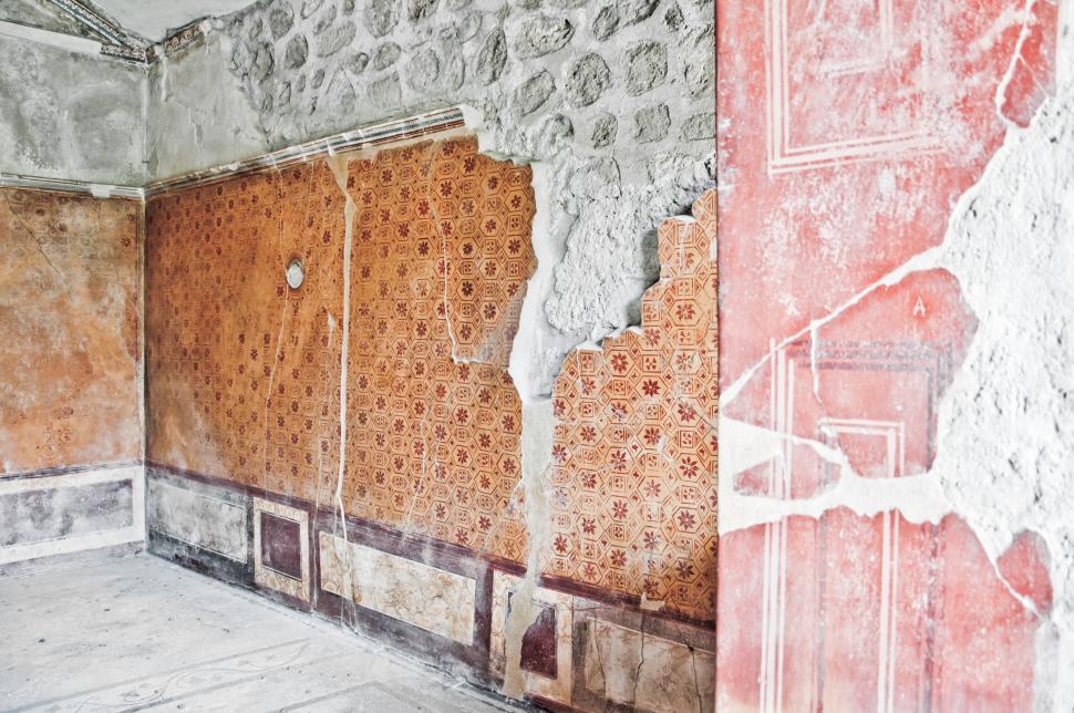 Free Image of ancient room ruin wall 