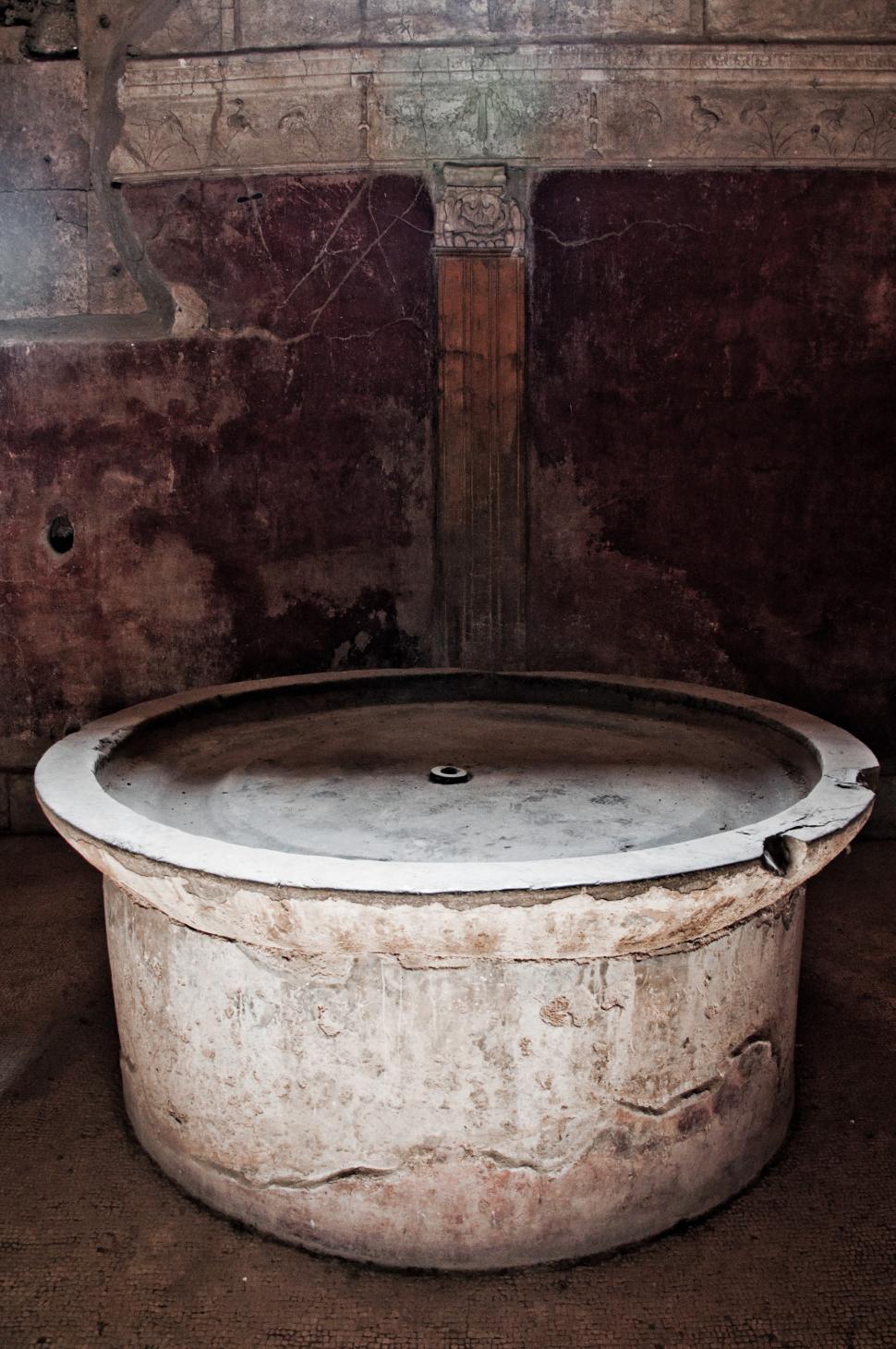Free Image of Remains of the public baths in Pompeii,  