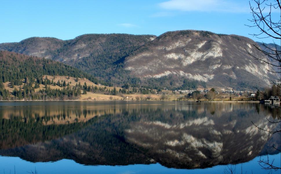 Free Image of The lake 2 