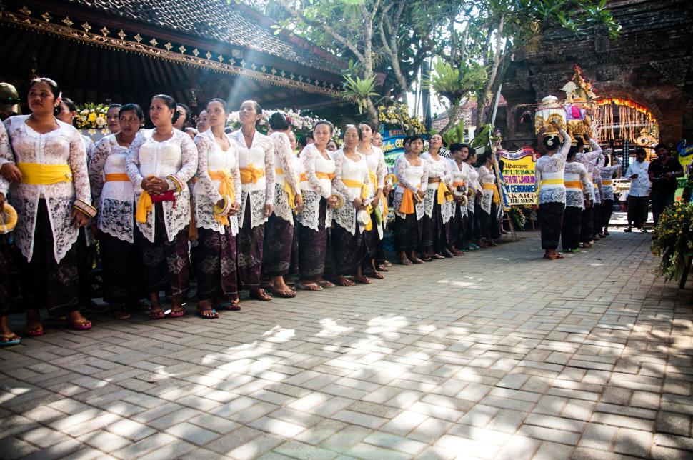 Free Image of Bali ceremony in temple 