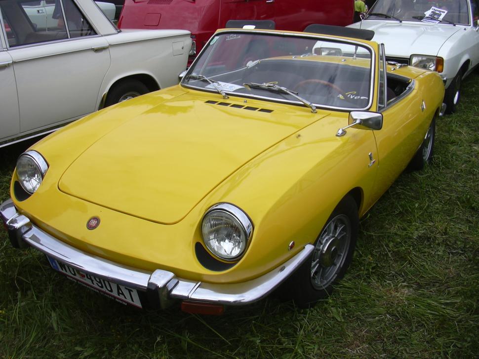 Free Image of Fiat old model 