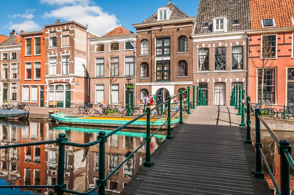 Free Image of dutch canal and houses 