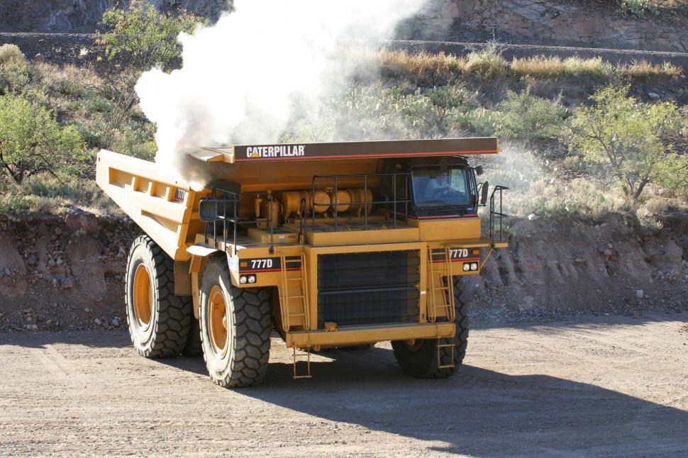 Free Image of Exhaust from giant truck 