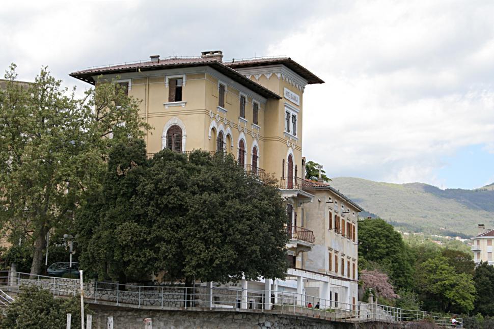 Free Image of Old hotel 