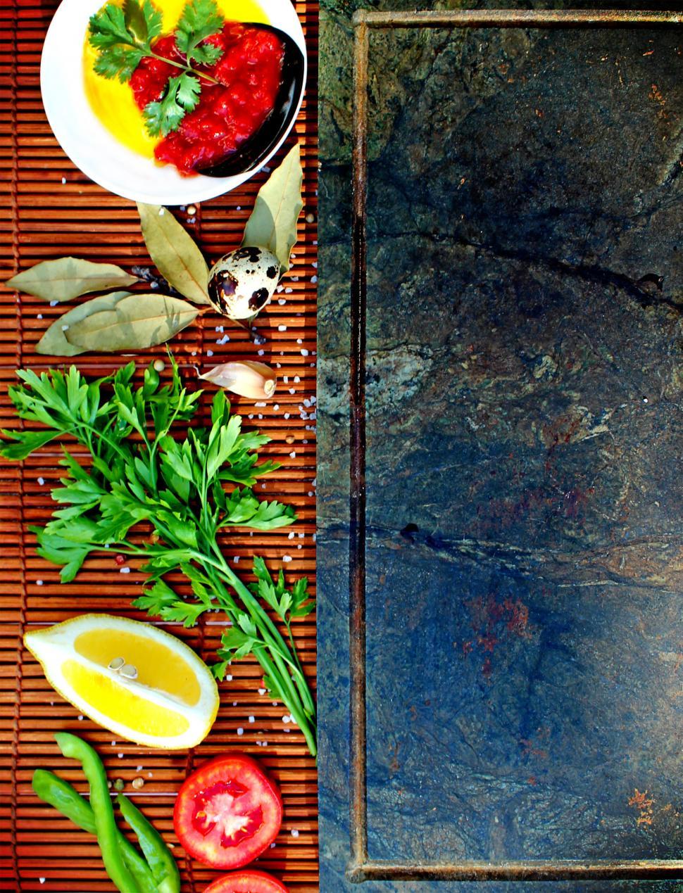 Free Image of Basic mediterranean style cooking ingredients 