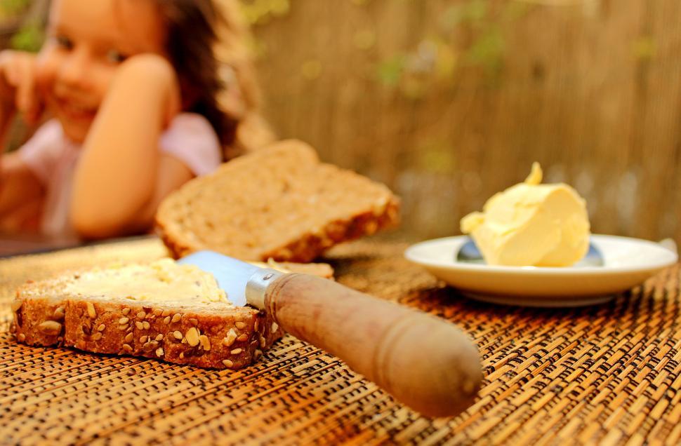Free Image of Bread and butter 