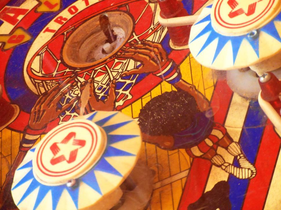 Free Image of Pinball Machine 