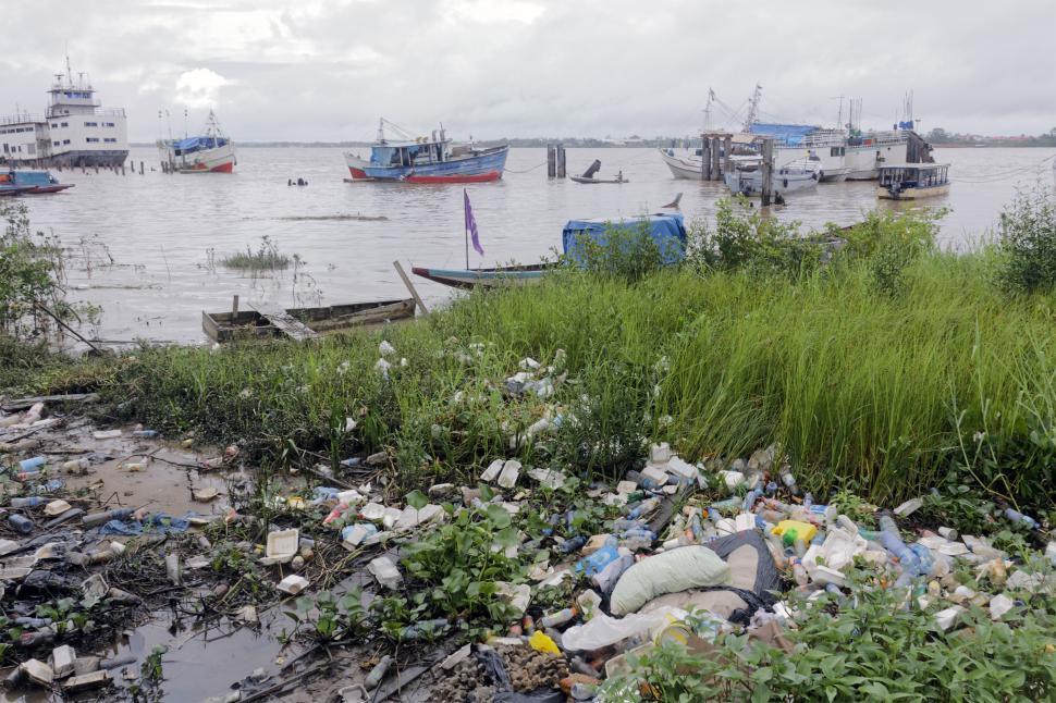Free Image of Urban Pollution 