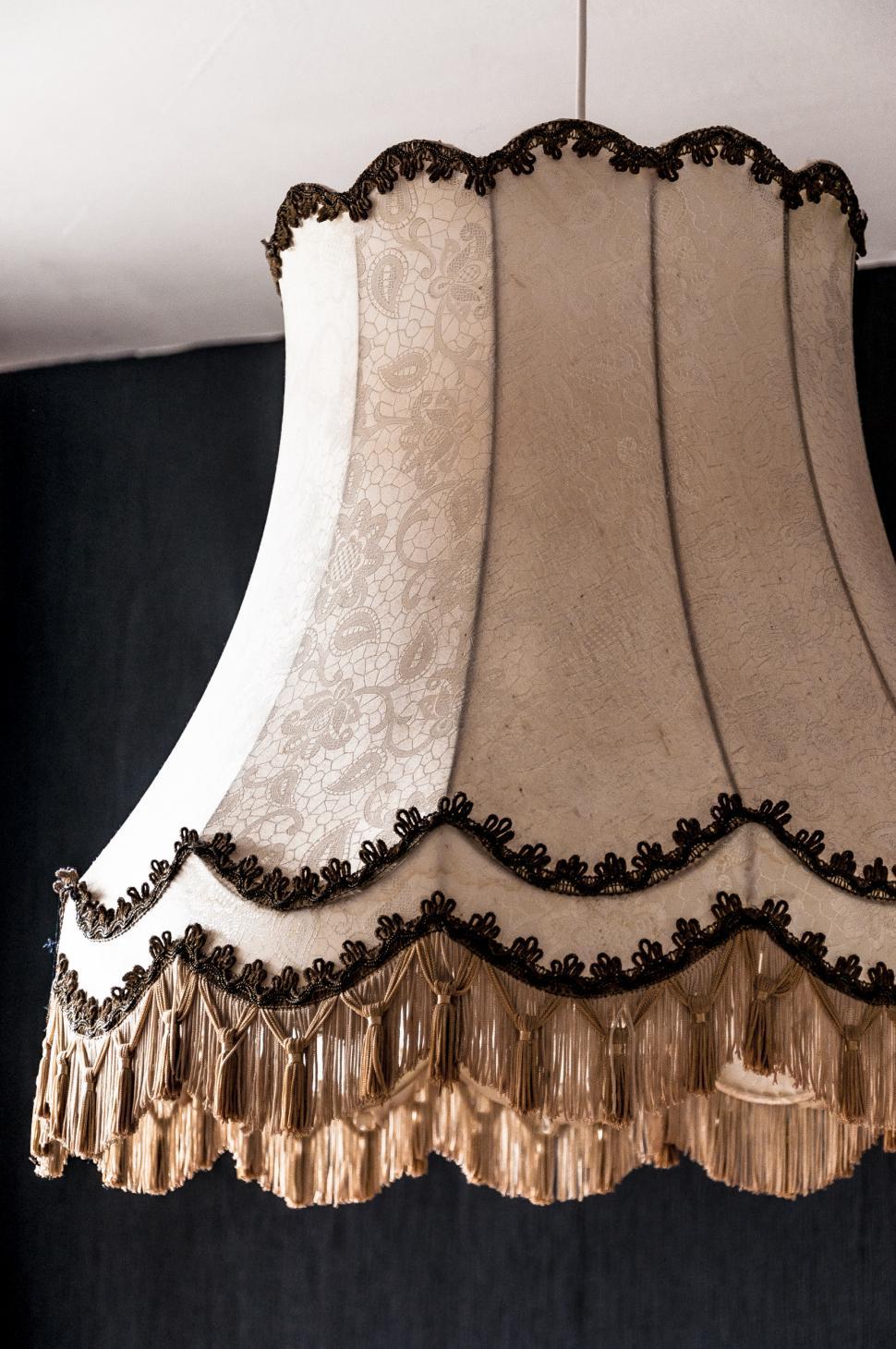 Free Image of Vintage lamp 