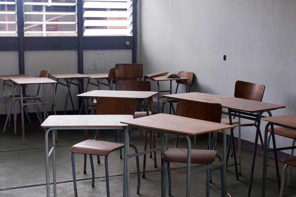 Free Image of Empty classroom 