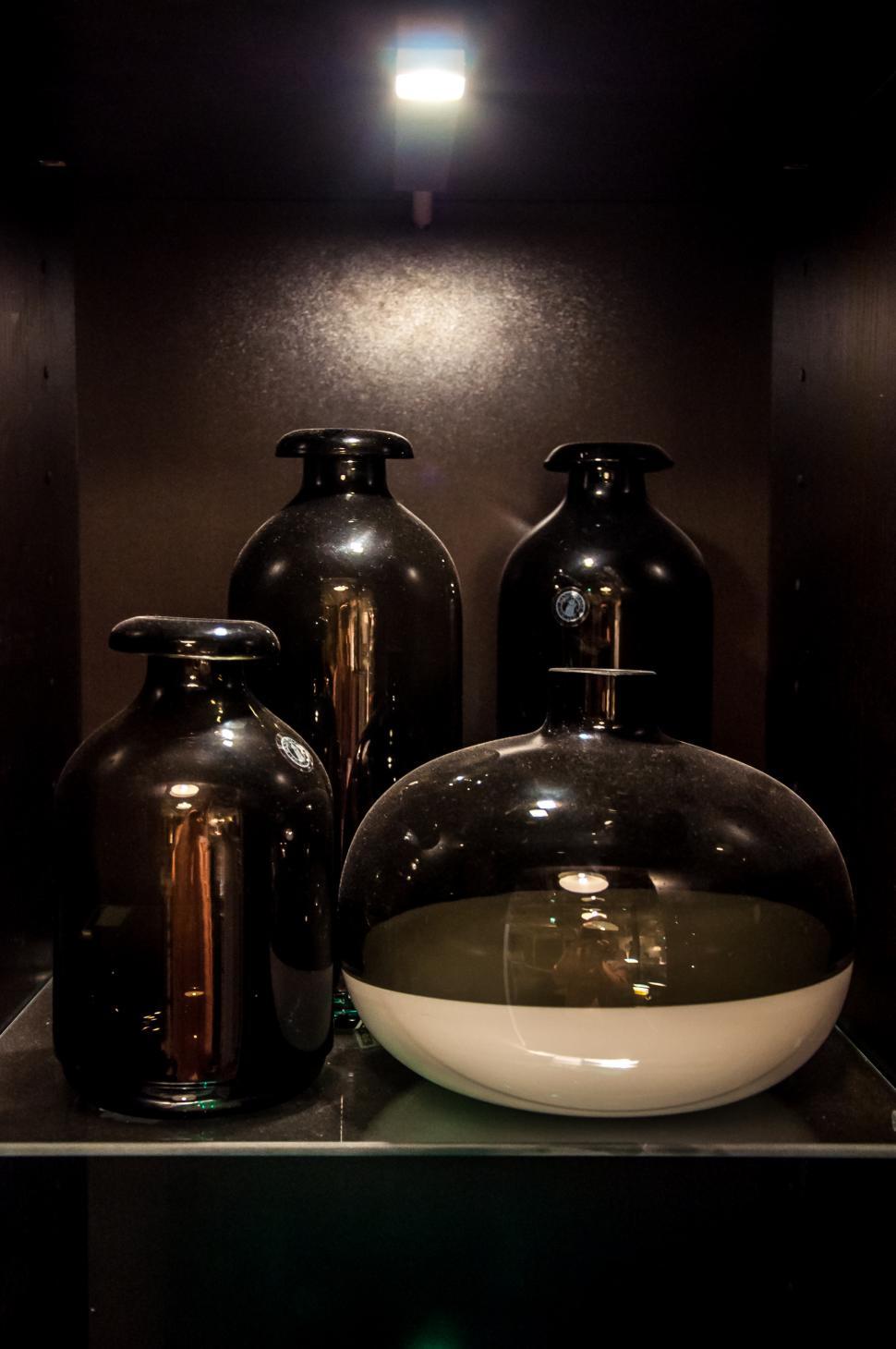 Free Image of Glass vases 