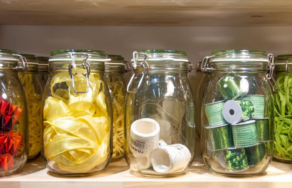 Free Image of jars with ribbons 