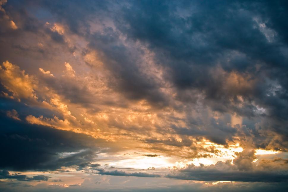 Free Image of Enchanting Sunset 
