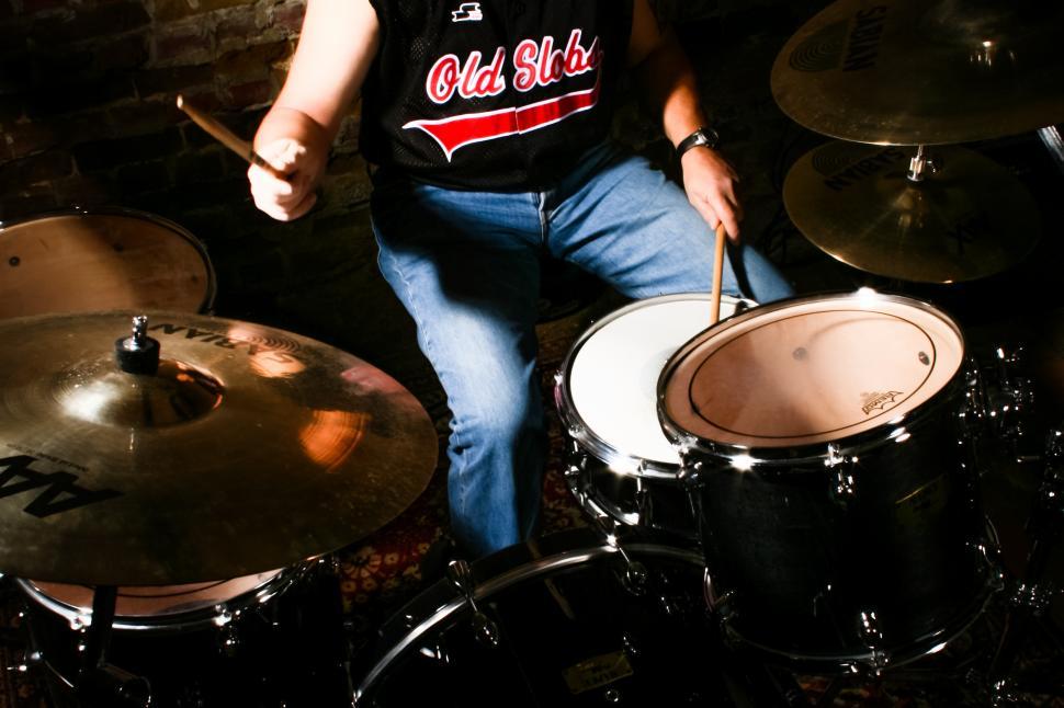 Free Image of man playing drums 