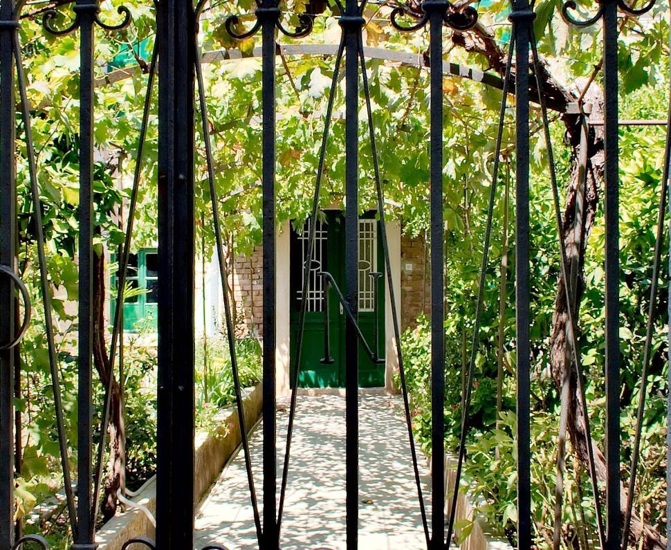 Free Image of The door 