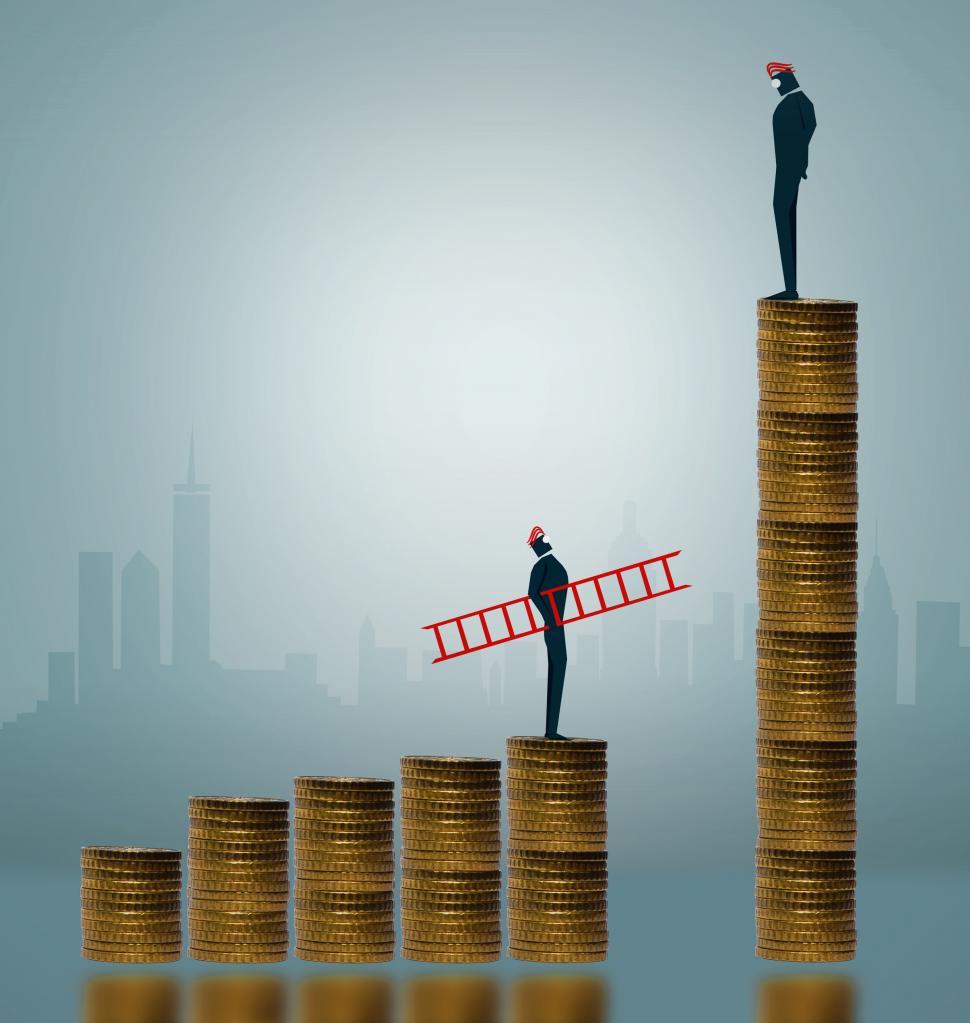 Free Image of The wealthy and the others - Income inequality concept 