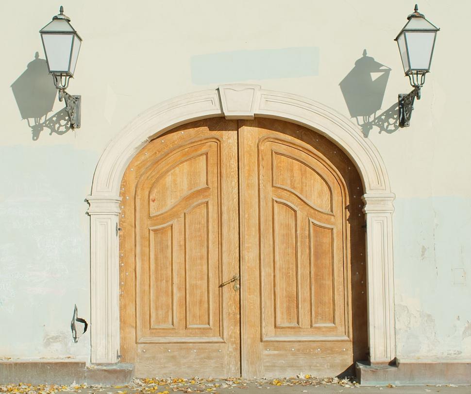 Free Image of The door 