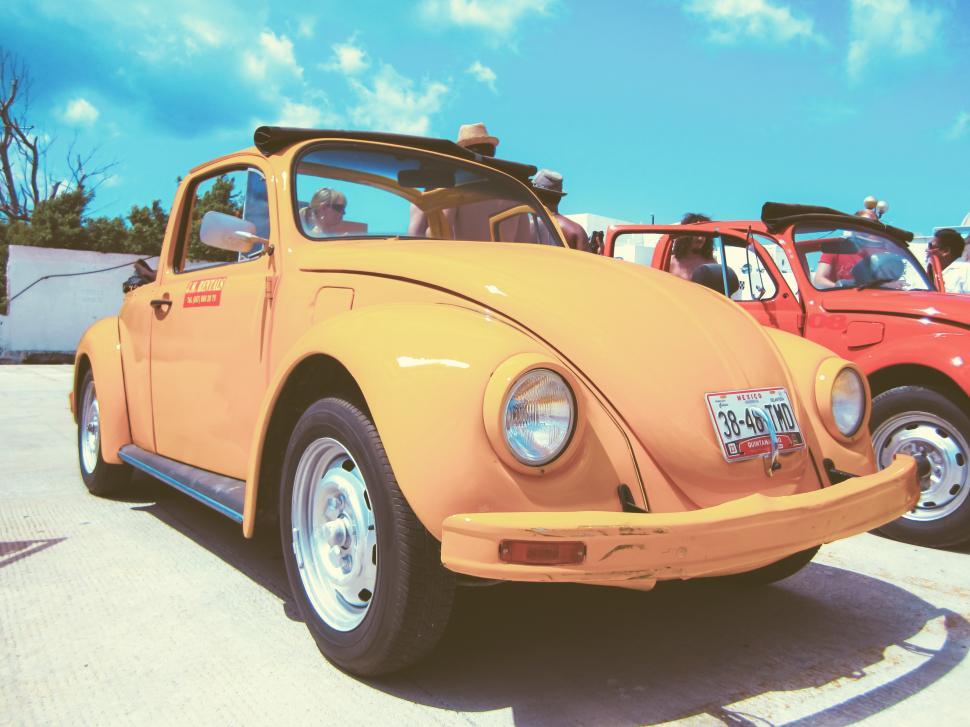 Free Image of Cute car 