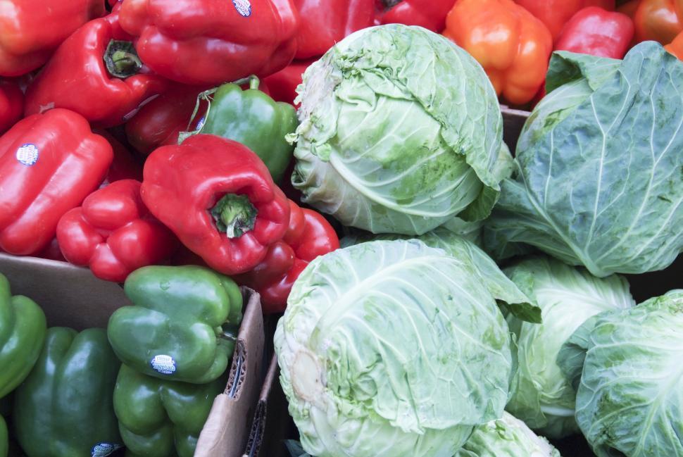 Free Image of Bell Peppers and Cabbage 