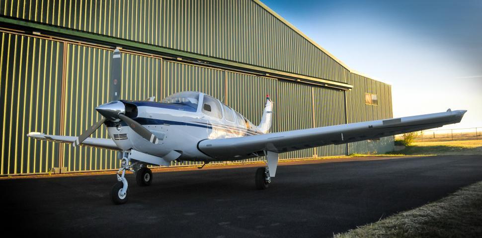 Free Image of Private Plane 