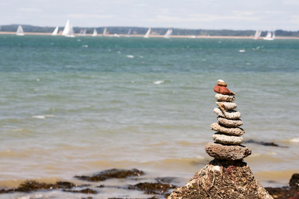 Free Image of Beach Zen 