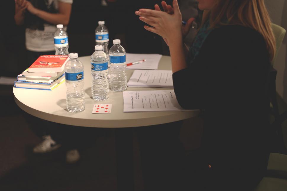 Free Image of Group of people in discussion 