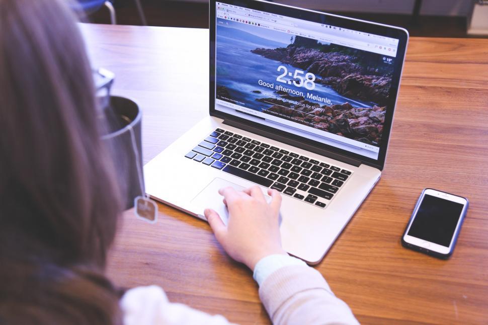Free Image of Afternoon startup 