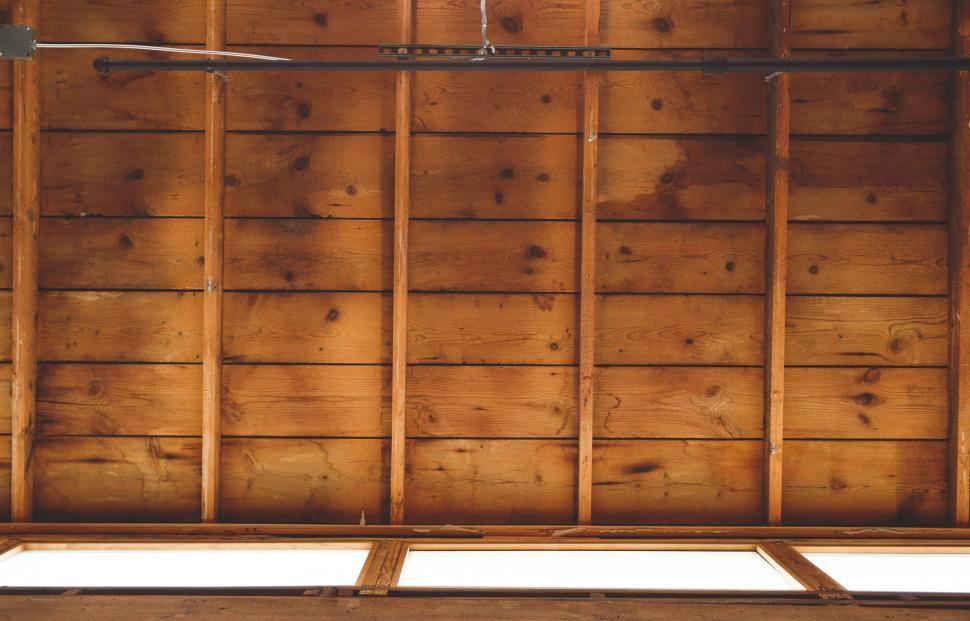 Free Image of Wood plank ceiling 