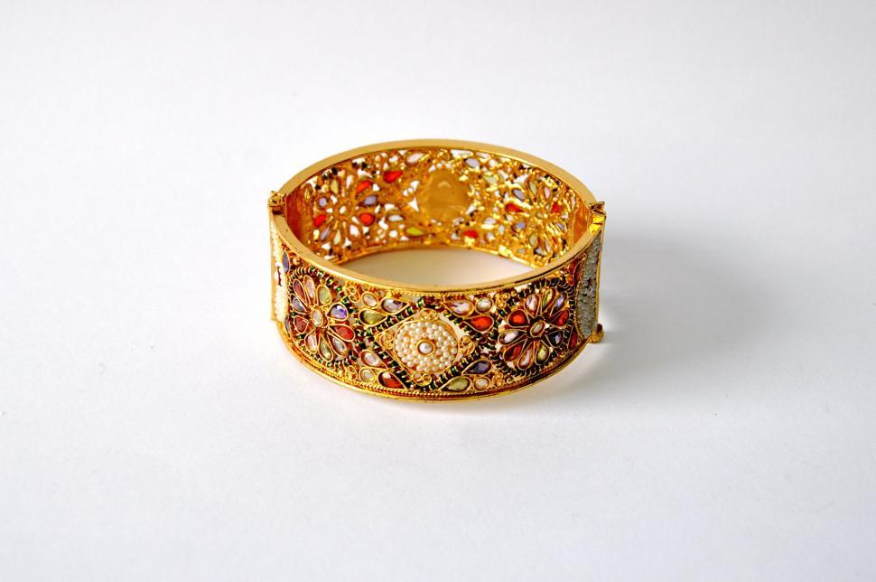 Free Image of Gold Bangle  