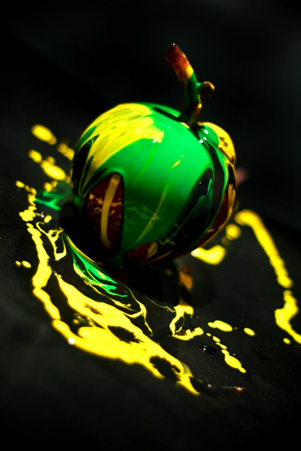 Free Image of Applecovered in paint 