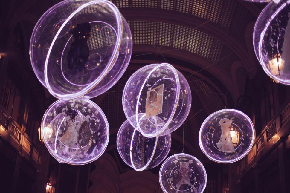 Free Image of Pendant ball lights hanging on the ceiling 