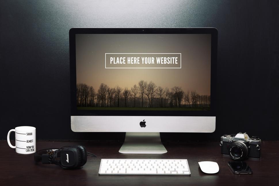 Free Image of Desktop screen and keyboard 
