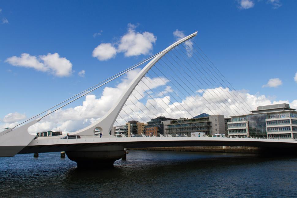 Free Image of Samuel Beckett Bridge 