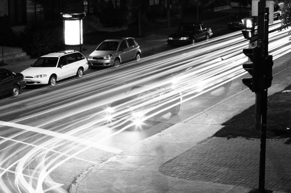 Free Image of Nighttime Street Scene in Black and White 