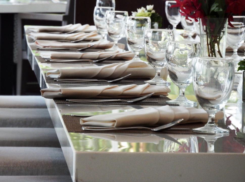 Free Image of Restaurant Fine Dining Table  