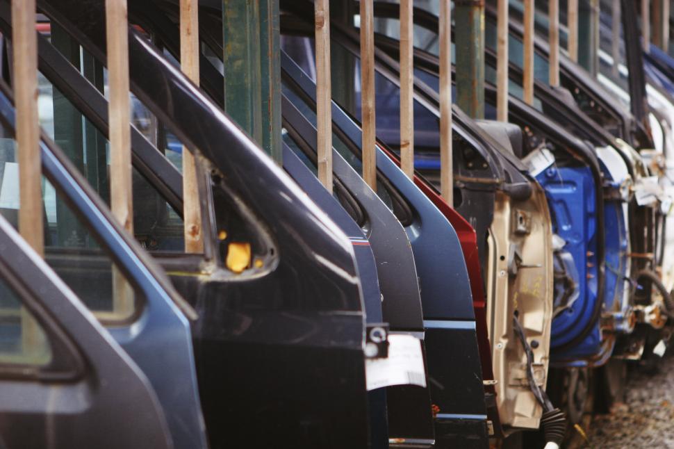 Free Image of Row of Parked Cars 
