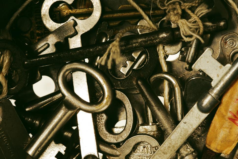 Free Image of Pile of Keys Interlocked 