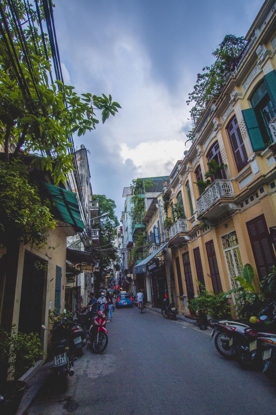 Free Image of Motorcycle-Lined Narrow Street 