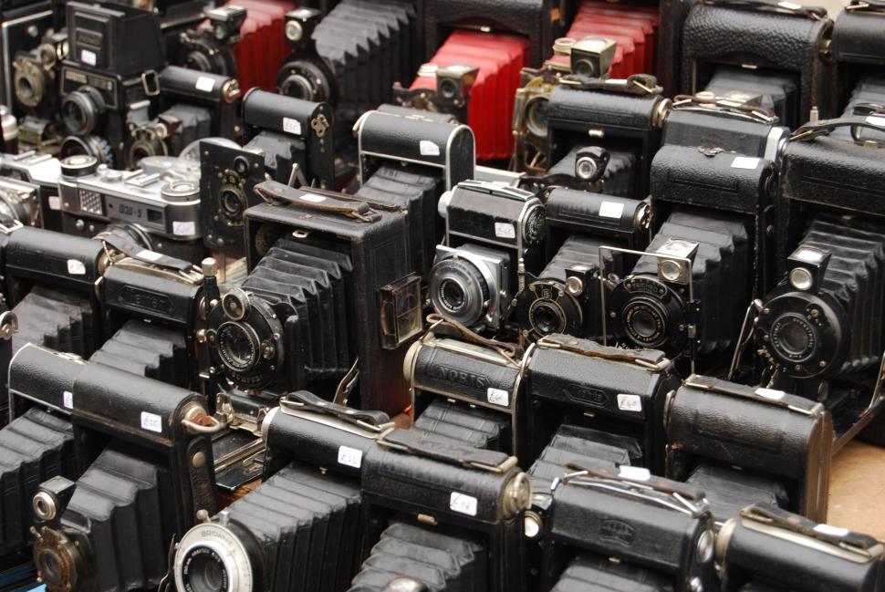 Free Image of Array of Cameras 