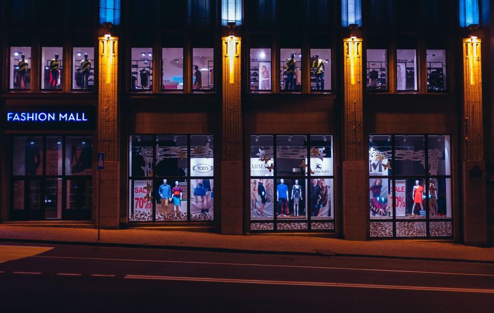 Free Image of Building With Many Windows 