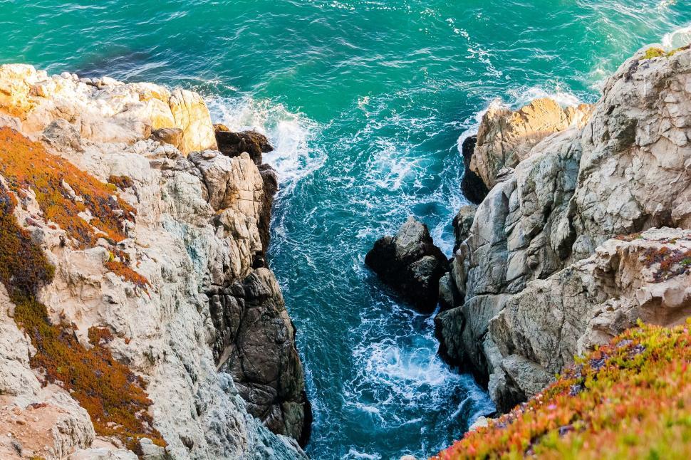 Free Image of A View of the Ocean From a Cliff 