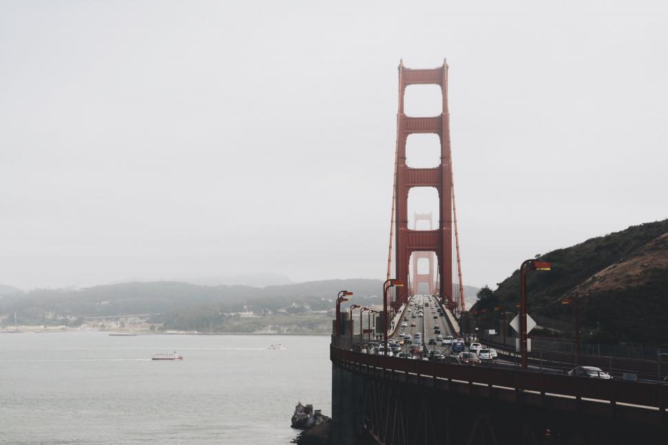 Free Image of Impressive Bridge Crossing Vast Waterbody 